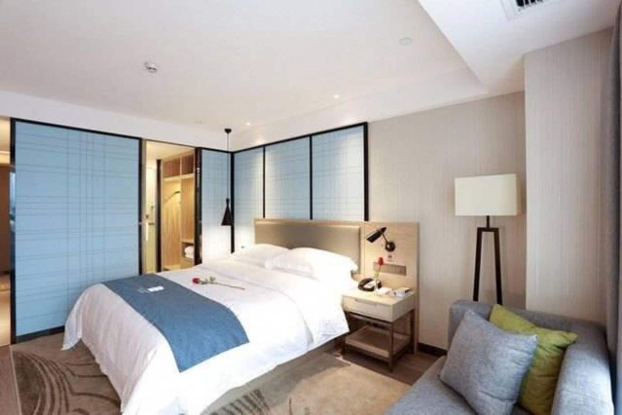 Echarm Hotel Guangzhou Kecun Metro Station Eksteriør bilde