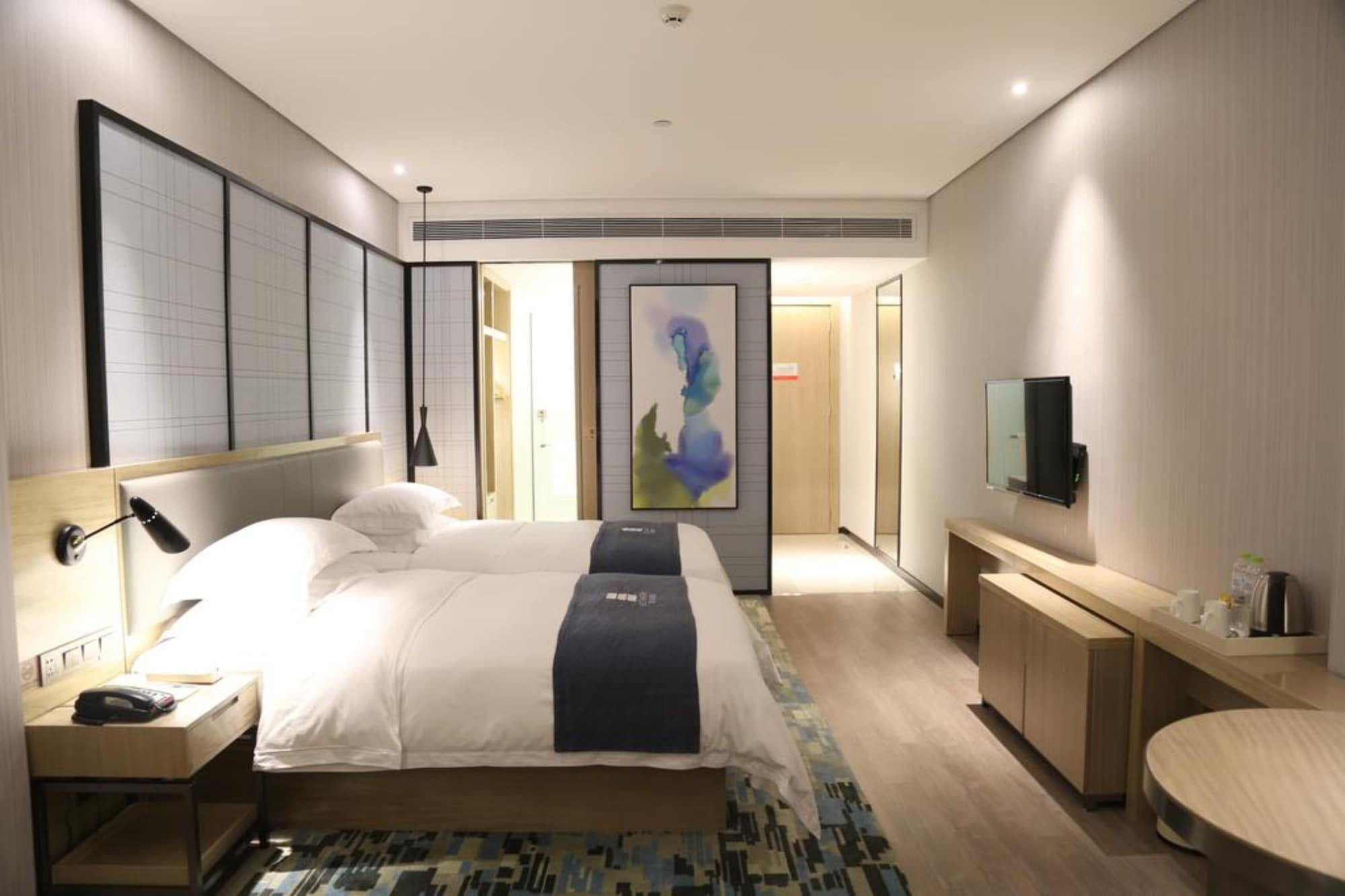 Echarm Hotel Guangzhou Kecun Metro Station Eksteriør bilde